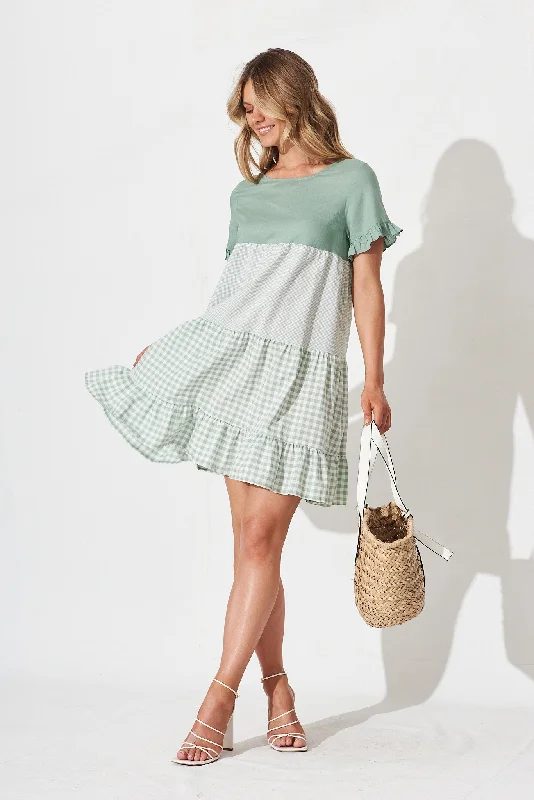 Recess Dress In Green Gingham Linen Blend Floral unclassified dresses